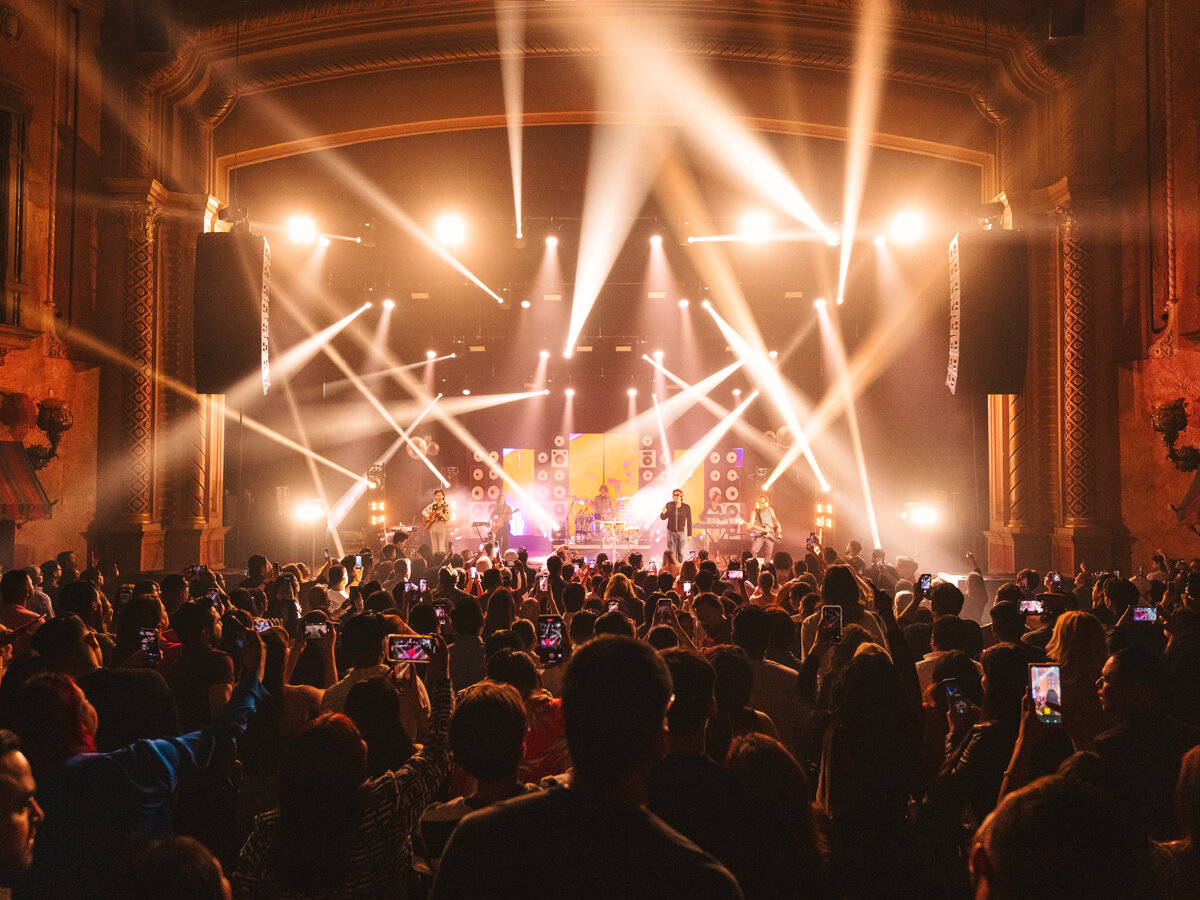 TWO THEATRES RANK AMONG TOP 200 WORLDWIDE THEATRES BY POLLSTAR MAGAZINE El Paso