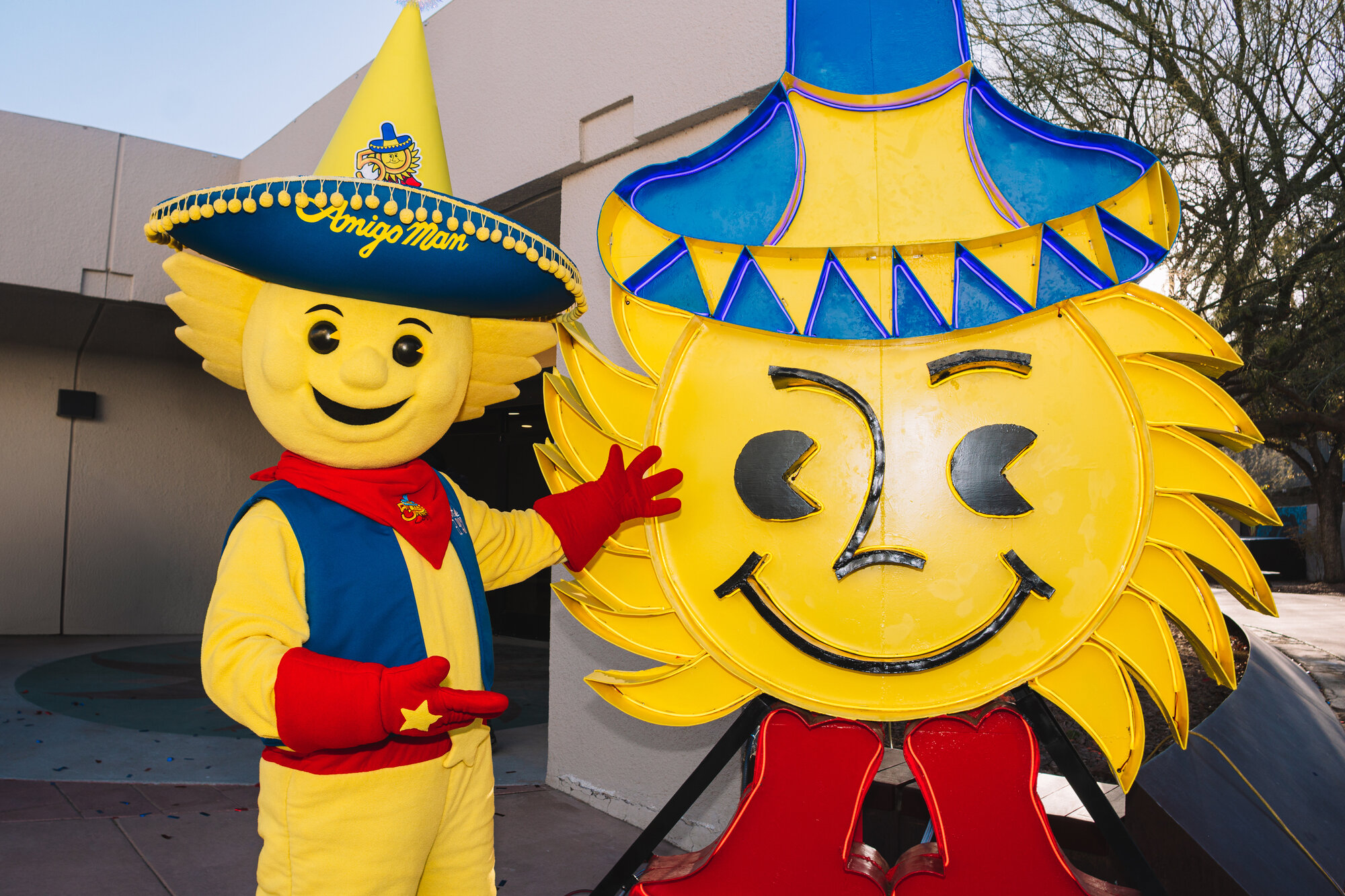 The Man Behind the Statue: Celebrating Craftsman Ruben Carrasco and His Iconic Amigo Man Sculpture