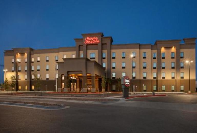 Hampton Inn & Suites Far East