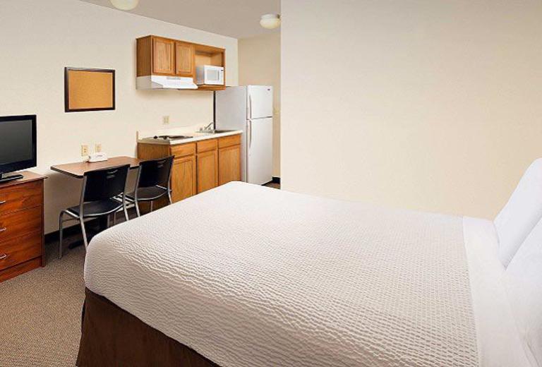 WoodSpring Suites East