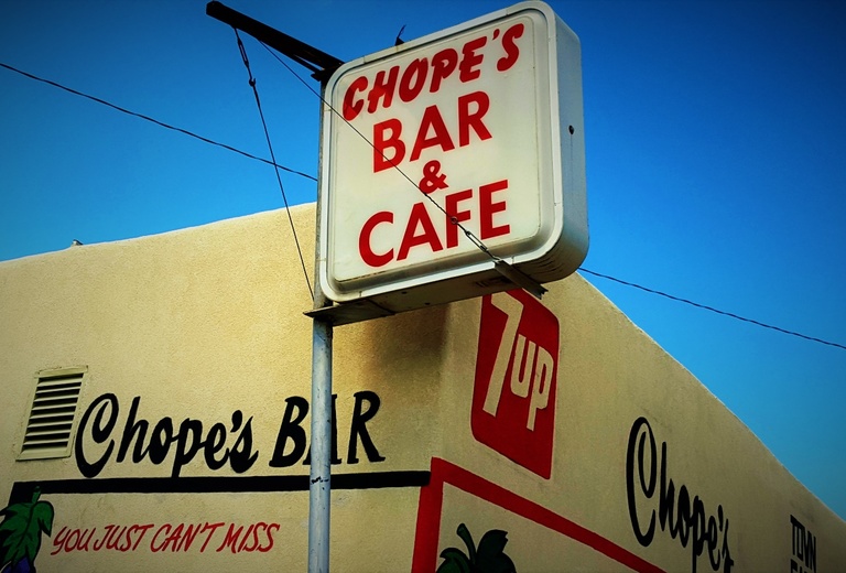 Chope's Bar & Café