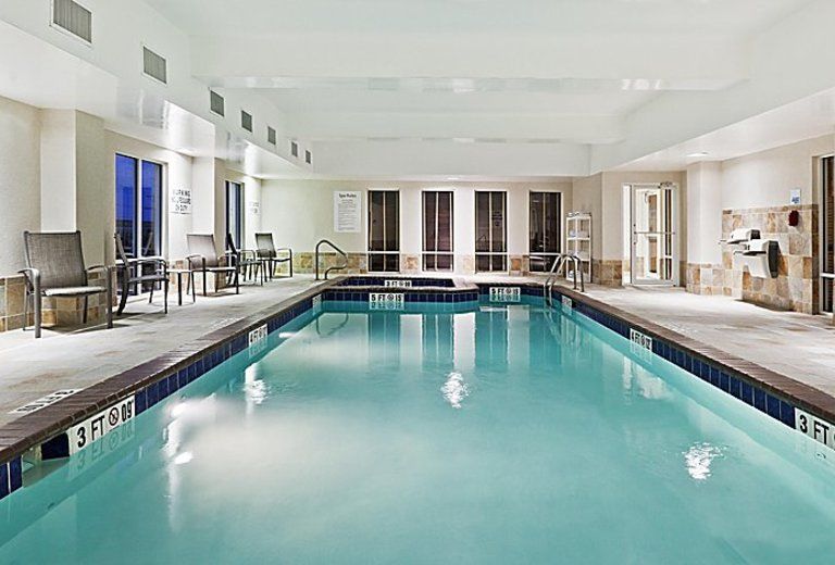 Holiday Inn Express West
