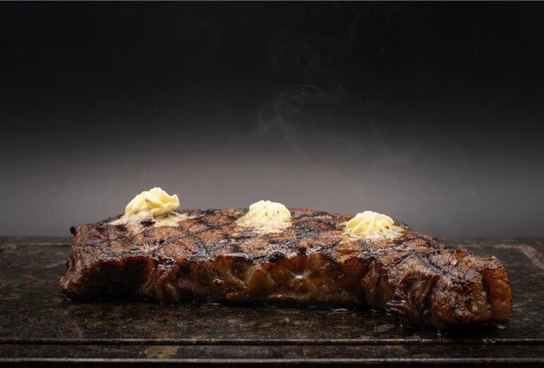 1682 Steakhouse